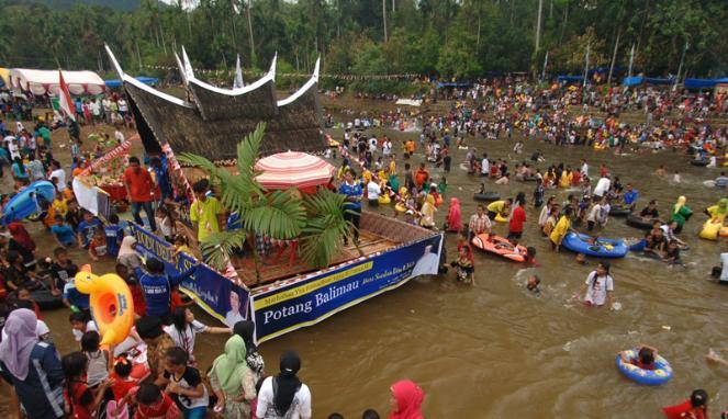 Tradisi Balimau di Riau