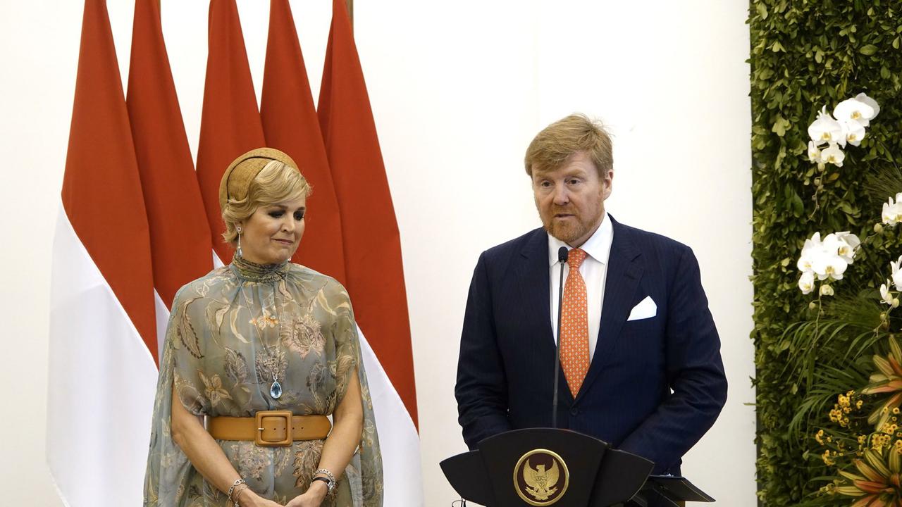 Raja Belanda Willem-Alexander dan Ratu Maxima menyampaikan konferensi pers di Istana Bogor (Twitter: @koninklijkhuis)