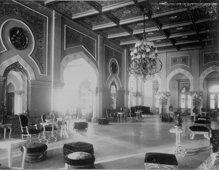 Interior Istana Maimun.