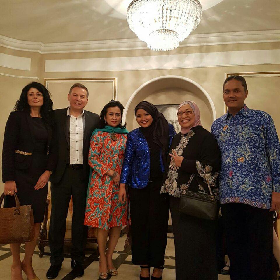 Ambassador of Indonesia to Bulgaria - H.E Astari Rasjid, Ambassador of Indonesia to Romania - H.E Diar Nurbintoro and Ibu, Honorary Consul of Indonesia - Mr. Krassimir Simov and Mrs