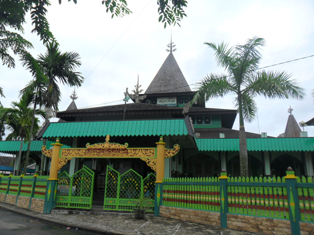 Masjid Sultan Suriansyah, tertua di Pulau Kalimantan.
