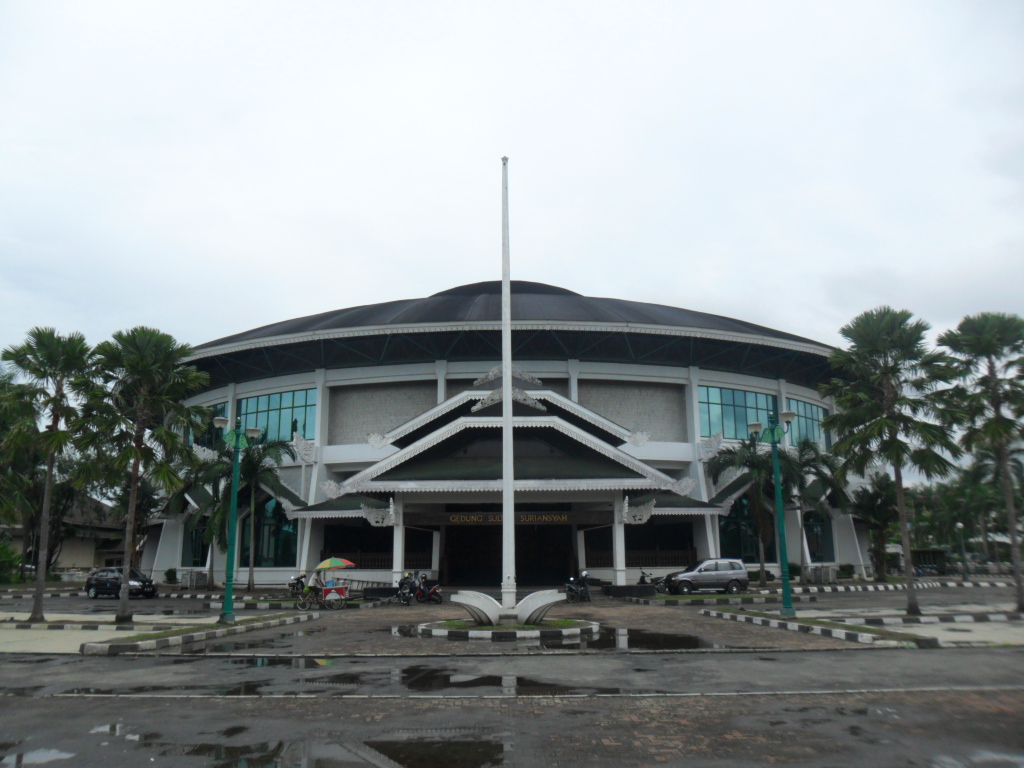 Gedung Sultan Suriansyah di Banjarmasin.