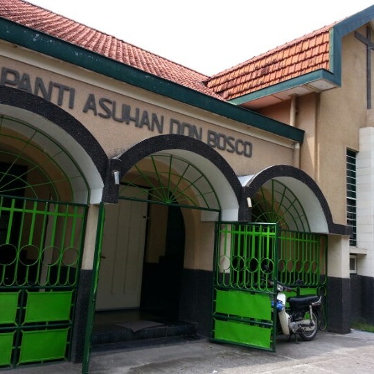 Panti Asuhan Don Bosco di Surabaya. Pada masa pendudukan Jepang menjadi gudang persenjataan.