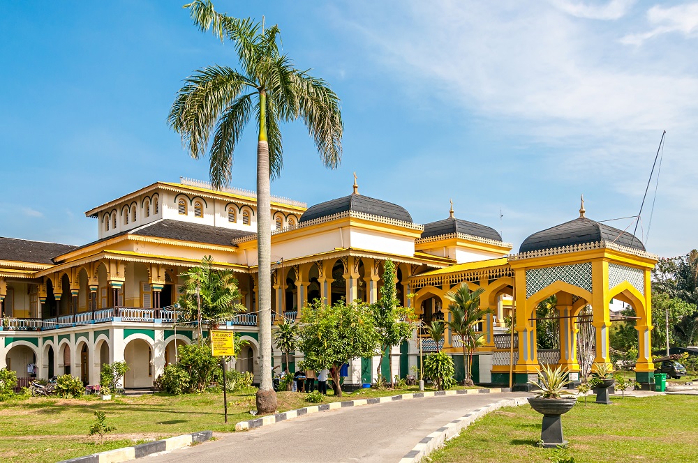 Wisata Sejarah Istana Maimun 