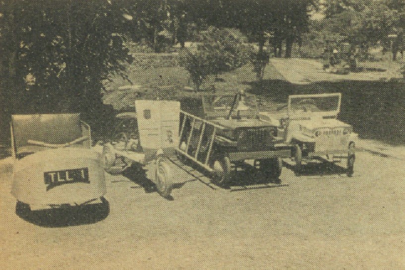 Skuter dan jeep ukuran anak-anak tersedia di Taman Lalu-lintas.Sumber: Star Weekly, 1 Maret 1958