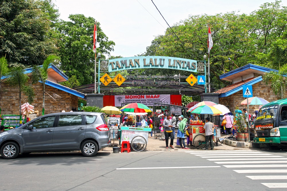 Wisatawan lokal Taman Lalu-lintas pada 2016. 