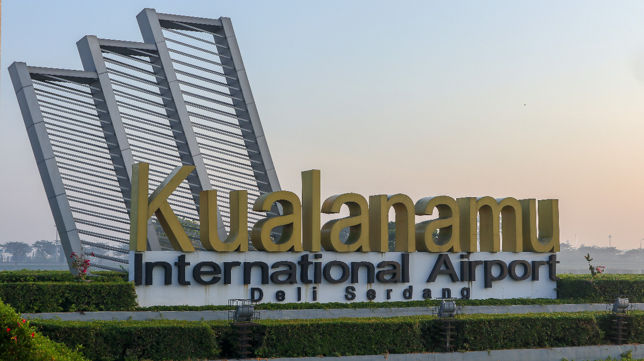 Bandara Internasional Kualanamu sebagai gerbang utama Pulau Sumatra © Randy Imanuel/Shutterstcok