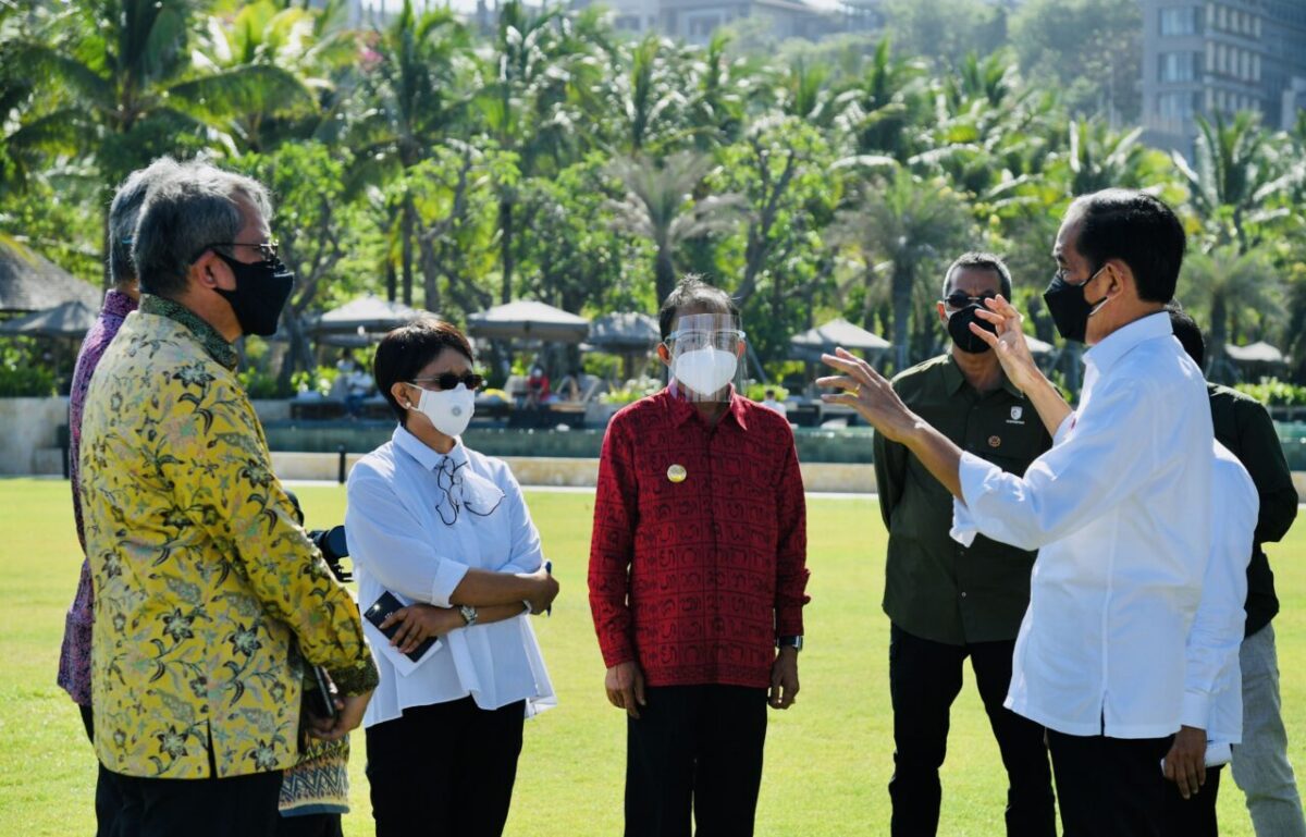 Jokowi saat meninjau persiapan Bali sebagai tuan rumah KTT G20 2022