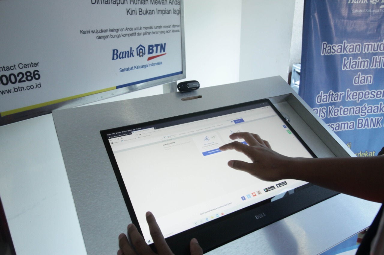 Internet banking | Foto : ShutterStock/gungpri