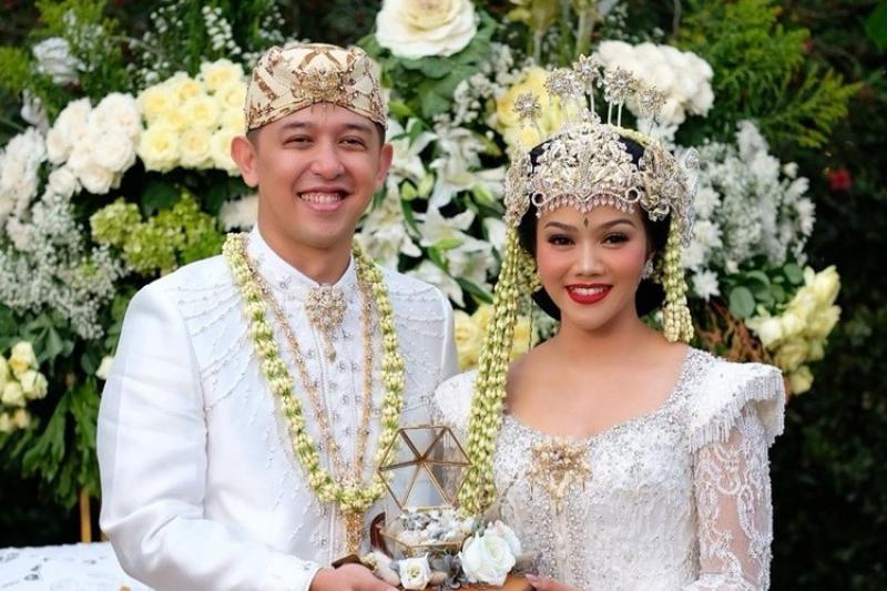 Yura Yunita menikah dengan adat sunda | Foto: Web Nikah