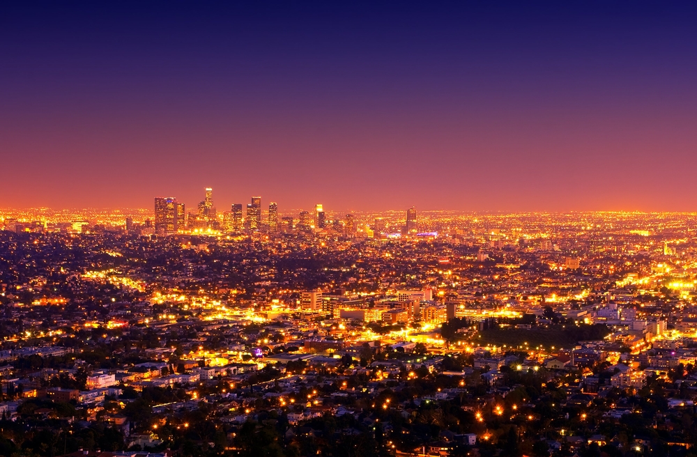 Iustrasi polusi cahaya | @EpicStockMedia Shutterstock