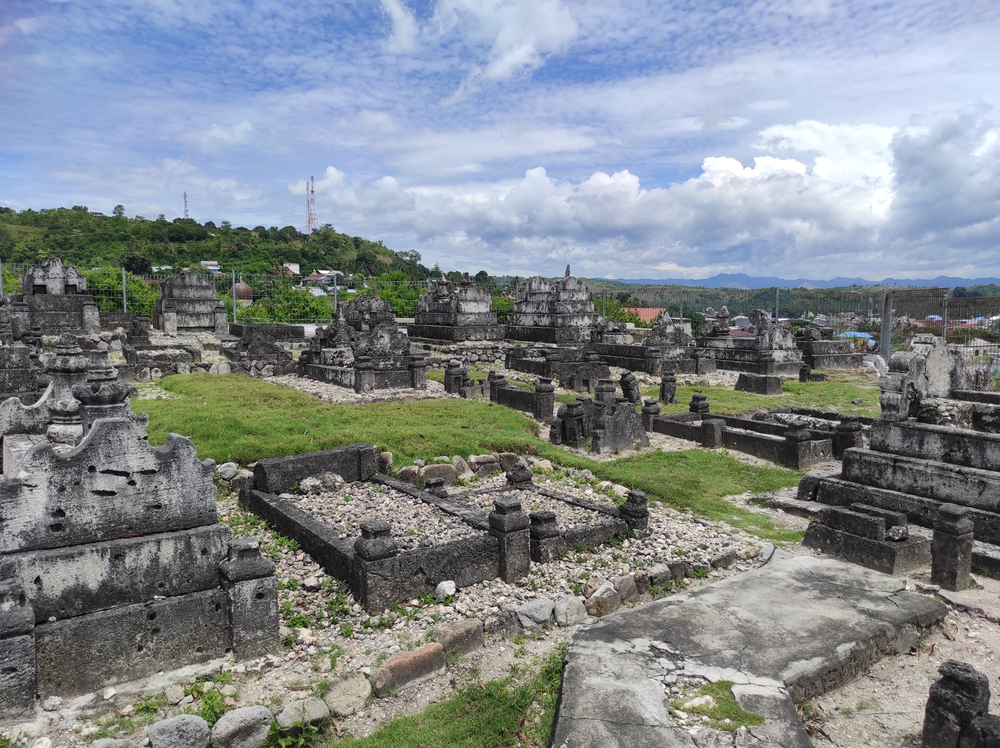  Kompleks Makam Raja–Raja Banggae | @Alfandhy Shutterstock 