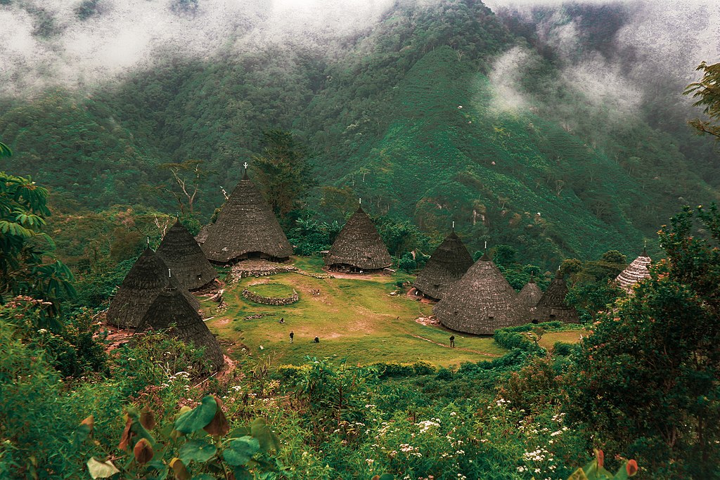 Desa Wae Rebo | Wikimedia Commons