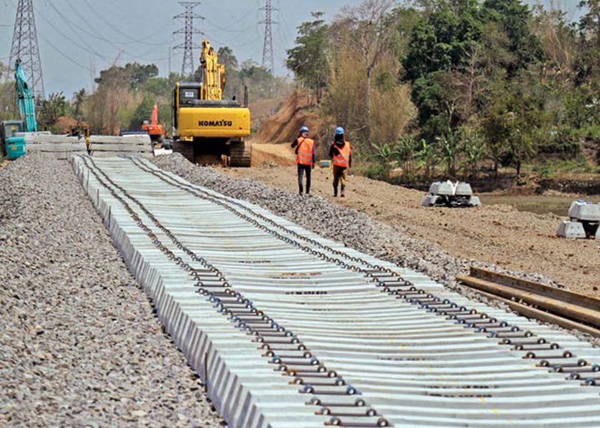 Pembangunan jalur kereta api Trans-Sulawesi | sulselprov.go.id