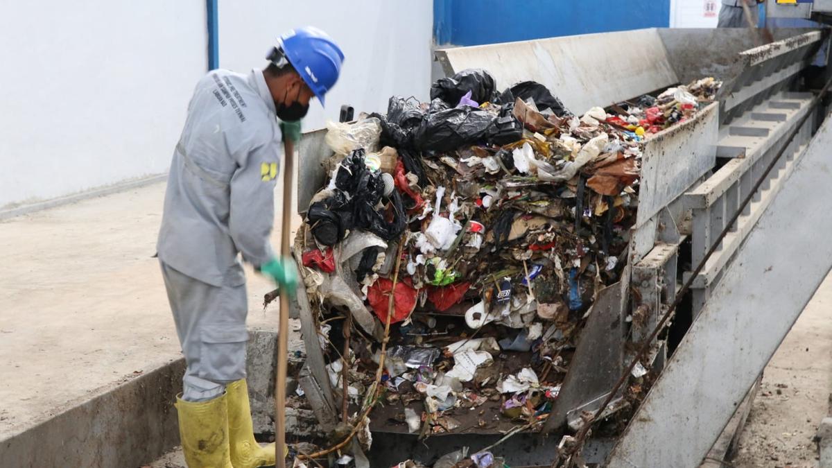 Pengelolaan sampah di SPS Warloka | Dok. Kementerian PUPR