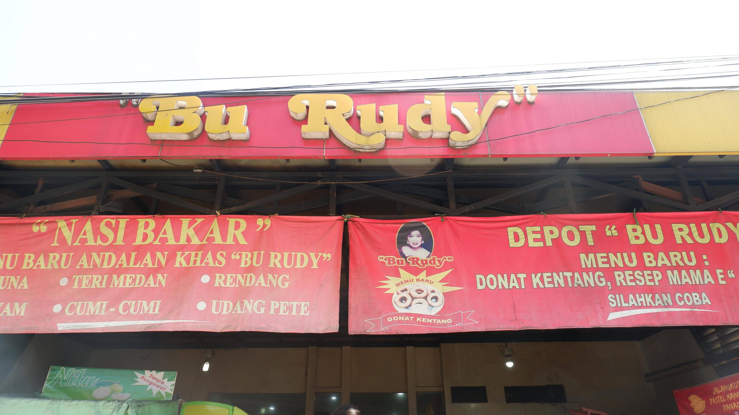 Sambal Bu Rudy Oleh Oleh Khas Kota Surabaya