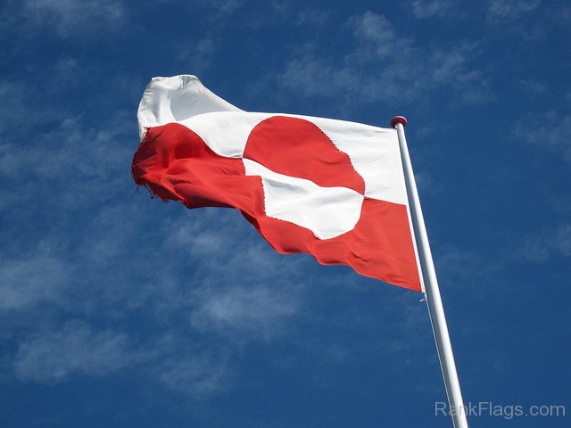 Bendera Greenland yang memiliki kemiripan dengan Sang Saka Merah Putih