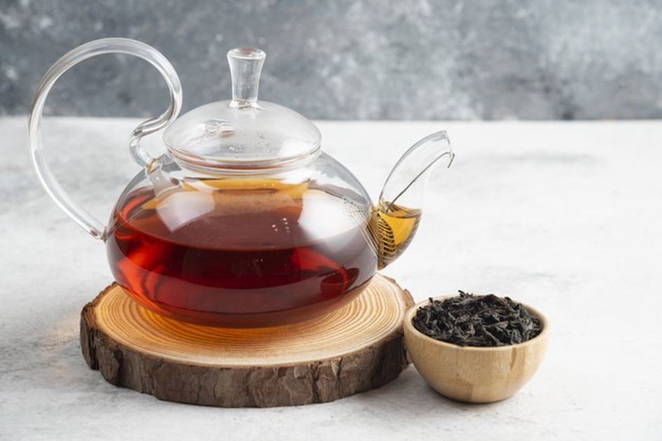 Teh Hitam jenis teh di Indonesia dibedakan berdasarkan proses pengolahan, varietas, serta proses penyeduhannya