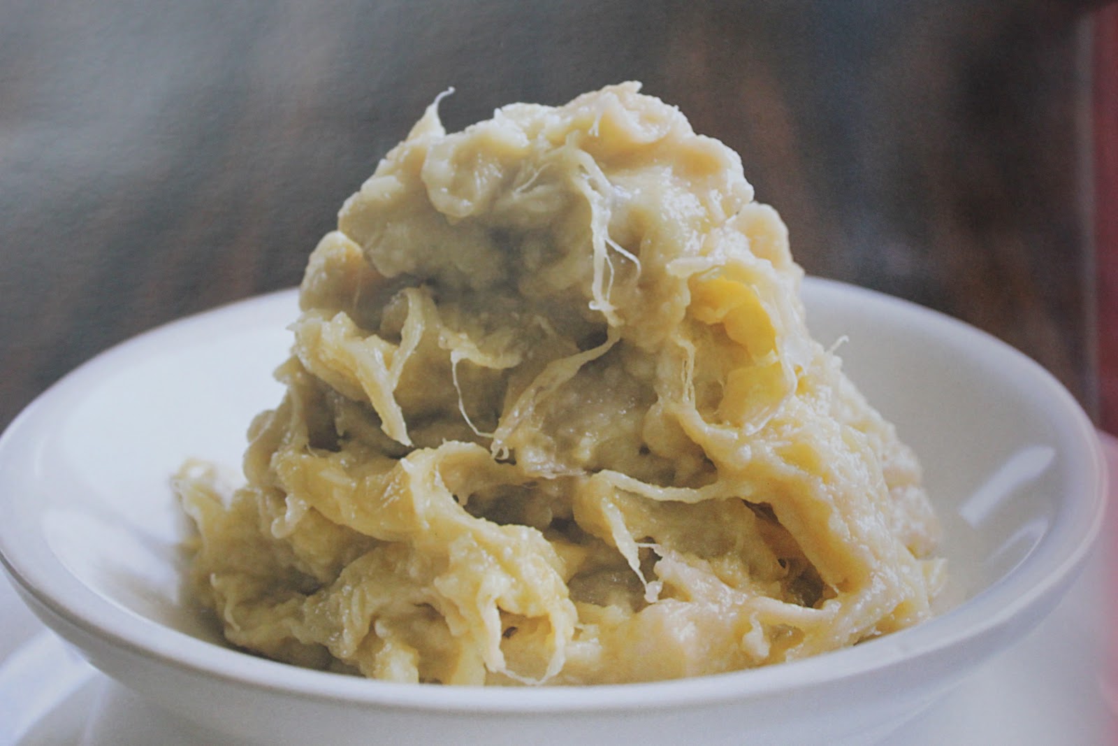 Tempoyak durian atau fermentasi buah durian dapat dibuat secara tradisional atau homemade