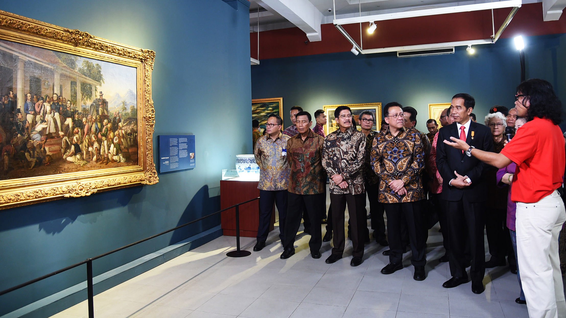 Lukisan Penangkapan Pangeran Diponegoro karya Raden Saleh menjadi salah satu lukisan terkenal dunia asal Indonesia berada di Istana Negara