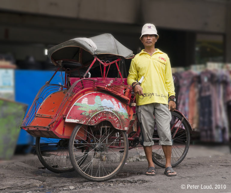 Becak, kendaraan tradisional Indonesia yang mulai hilang dilekang waktu