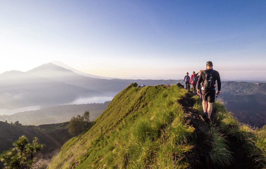 Gunung Batur Bali, Daya tarik gunung berapi purba indah dengan danau kawah kalderanya yang menawan yang bisa dinikmati dengan hikking dan trekking