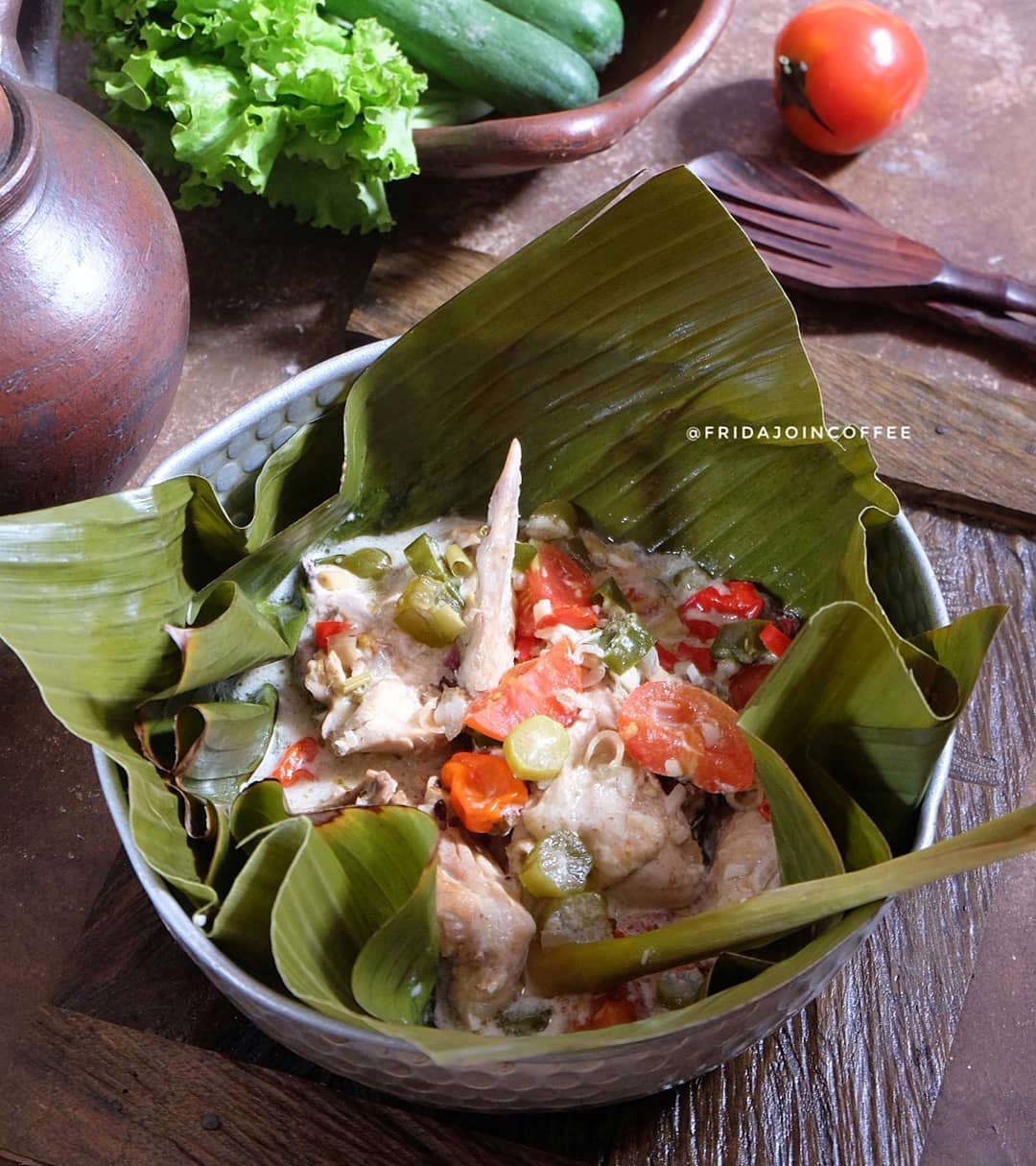 Garang Asem, olahan ayam tradisional yang memiliki rasa asam pedas asal Jawa Tengah