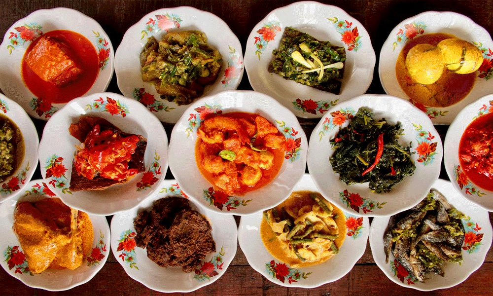 Kuliner Minang | Foto: Tripsumbar.com