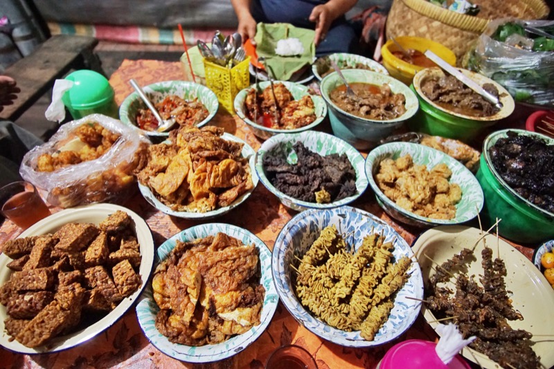 Mengenal Nasi Jamblang Cirebon: Sejarah, Keunikan, Resep Simpel