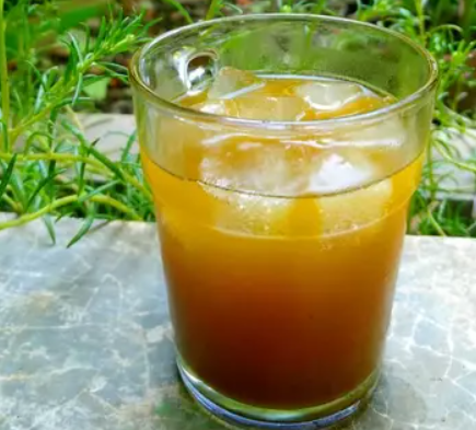 minuman tradisional kunir asem
