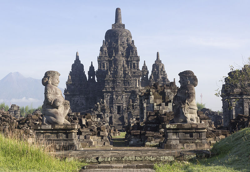 Peninggalan kerajaan Mataram kuno-Candi Sewu - Wikimedia commons