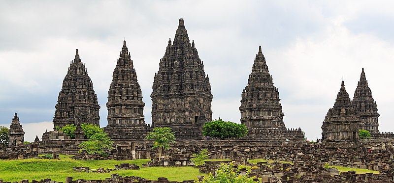 Peninggalan kerajaan Mataram kuno-Candi Prambanan- Wikimedia commons