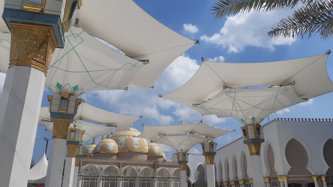 Tiang Payung di Masjid Ar Rahman © Dokumentasi Pribadi 2023