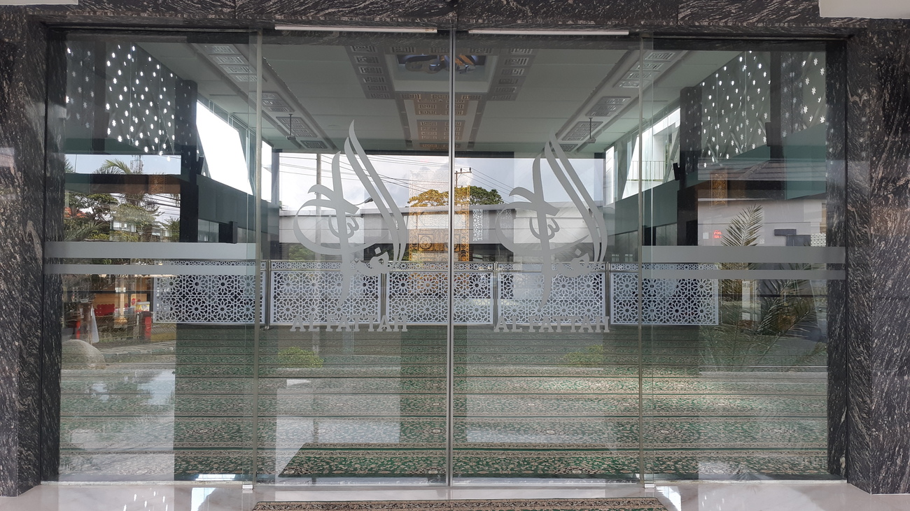 Pintu Masuk Masjid Al Fattah | © Dokumentasi Pribadi 2023