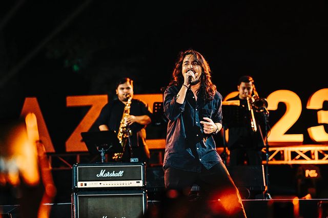 Marcello Tahitoe (Ello) ramaikan panggung Prambanan Jazz Festival hari ketiga. | Foto: prambananjazz/Instagram
