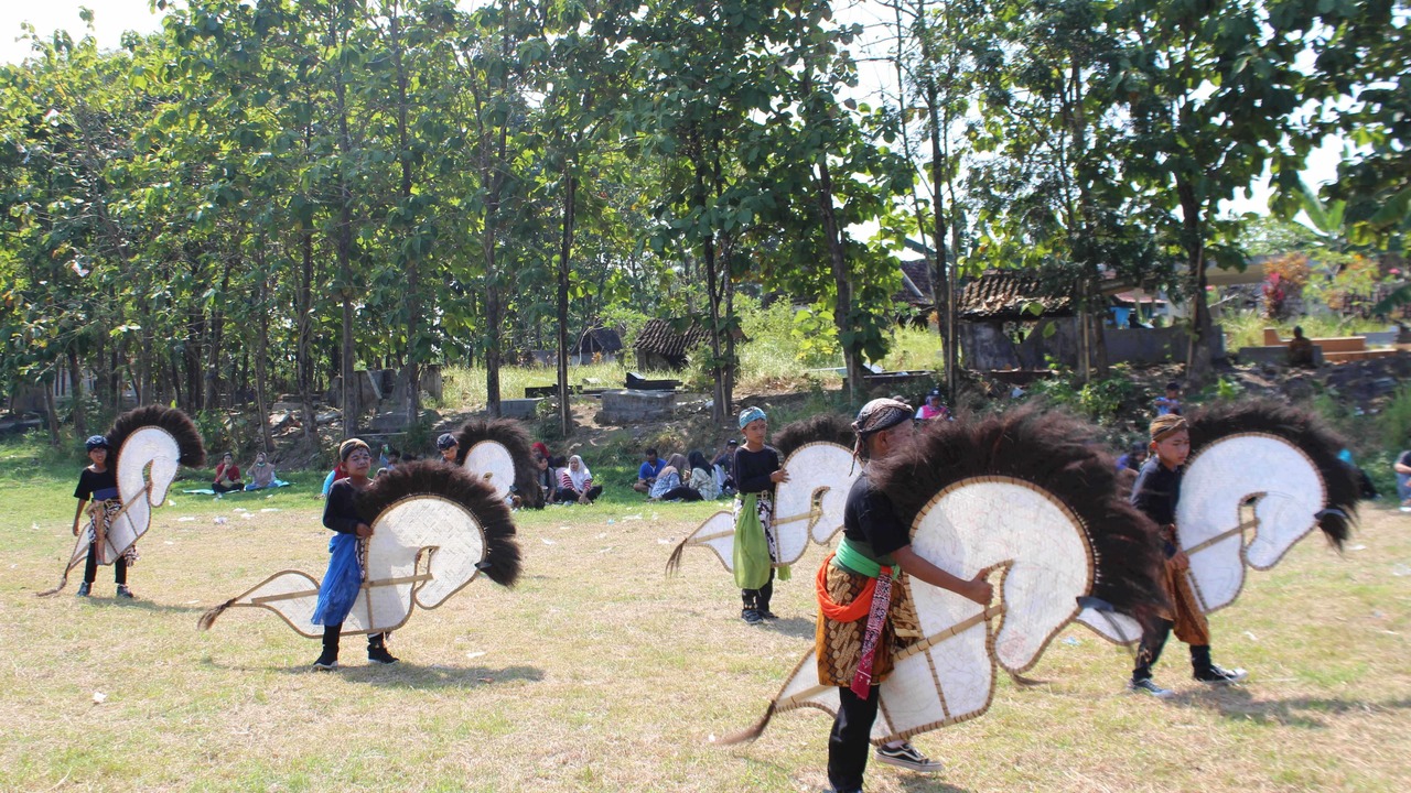 Salah satu kegiatan KKN UGM di Kalikotes, Klaten | Sumber: dokumentasi pribadi