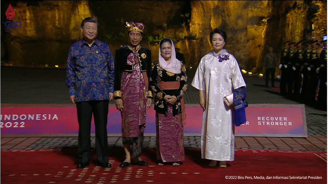 Batik sebagai dress code KTT ASEAN ke-43