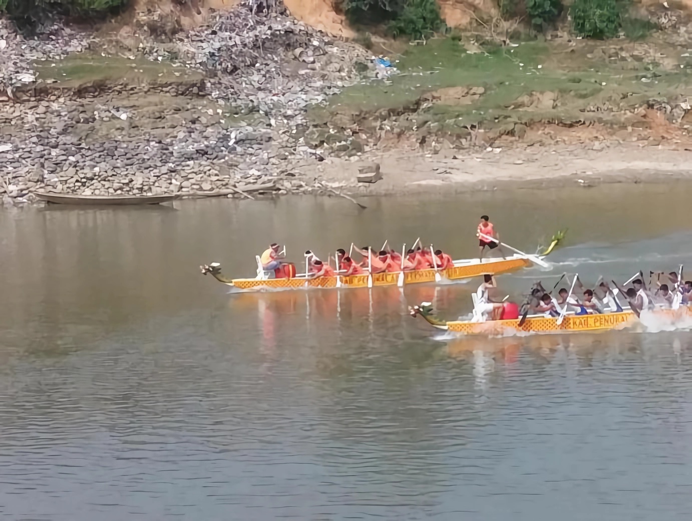 Perlombaan Perahu Bidar di Sungai Musi | Foto: Kemenparekraf/jadesta.kemenparekraf.go.id