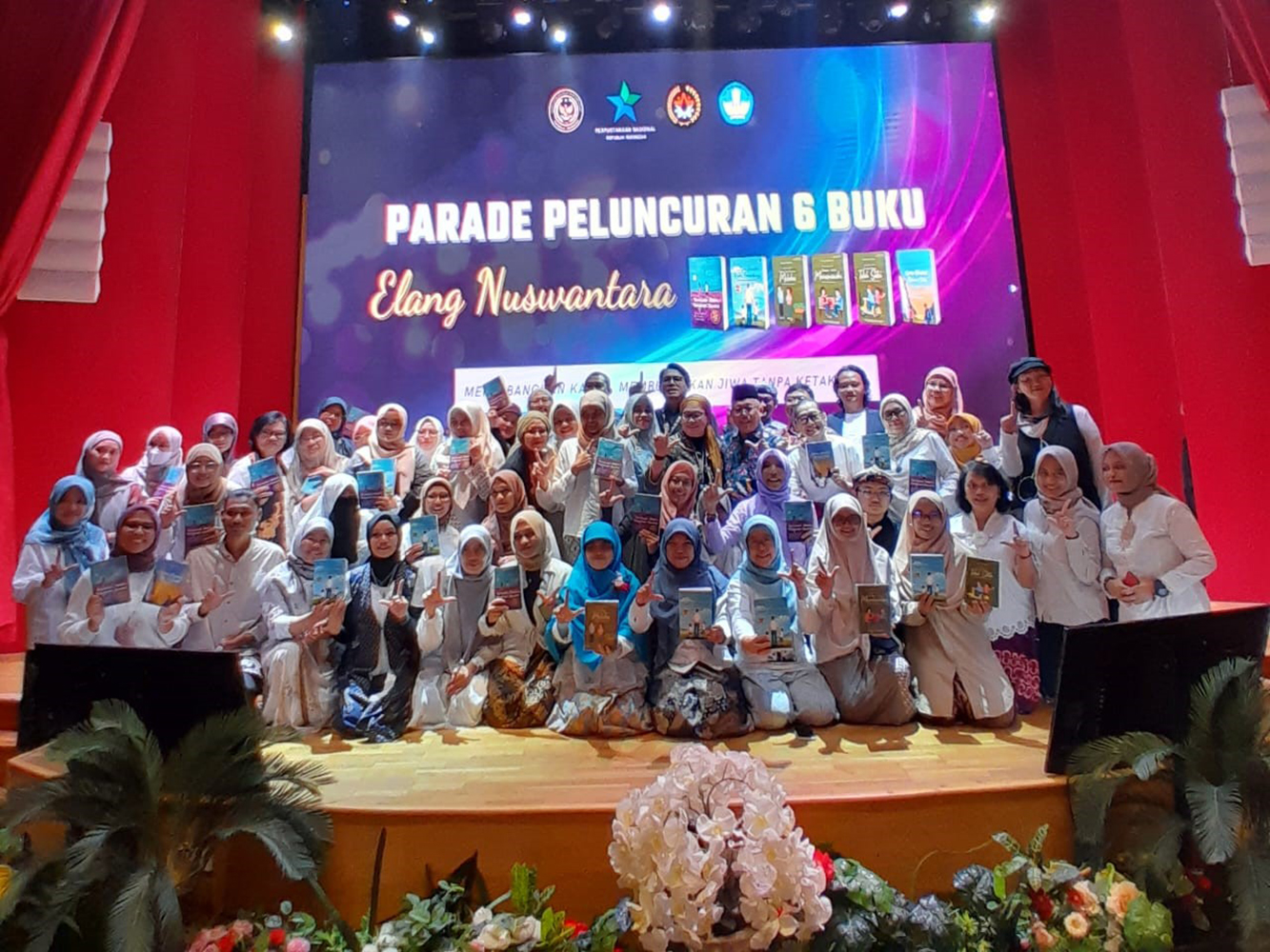 Parade Peluncuran 6 Buku Elang Nuswantara, 14 Oktober 2023 lalu di Perpustakaan Nasional Republik Indonesia | Foto: Dokumentasi Pribadi