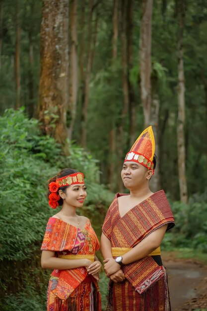 Pakaian adat Batak Toba ditampilkan pada pameran di Museum Kebangkitan Nasional | Freepik