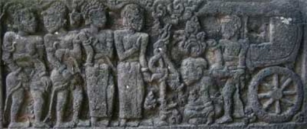 Relief di desa Gambyok, Kediri. (Dok.Lydia C. Kieven)