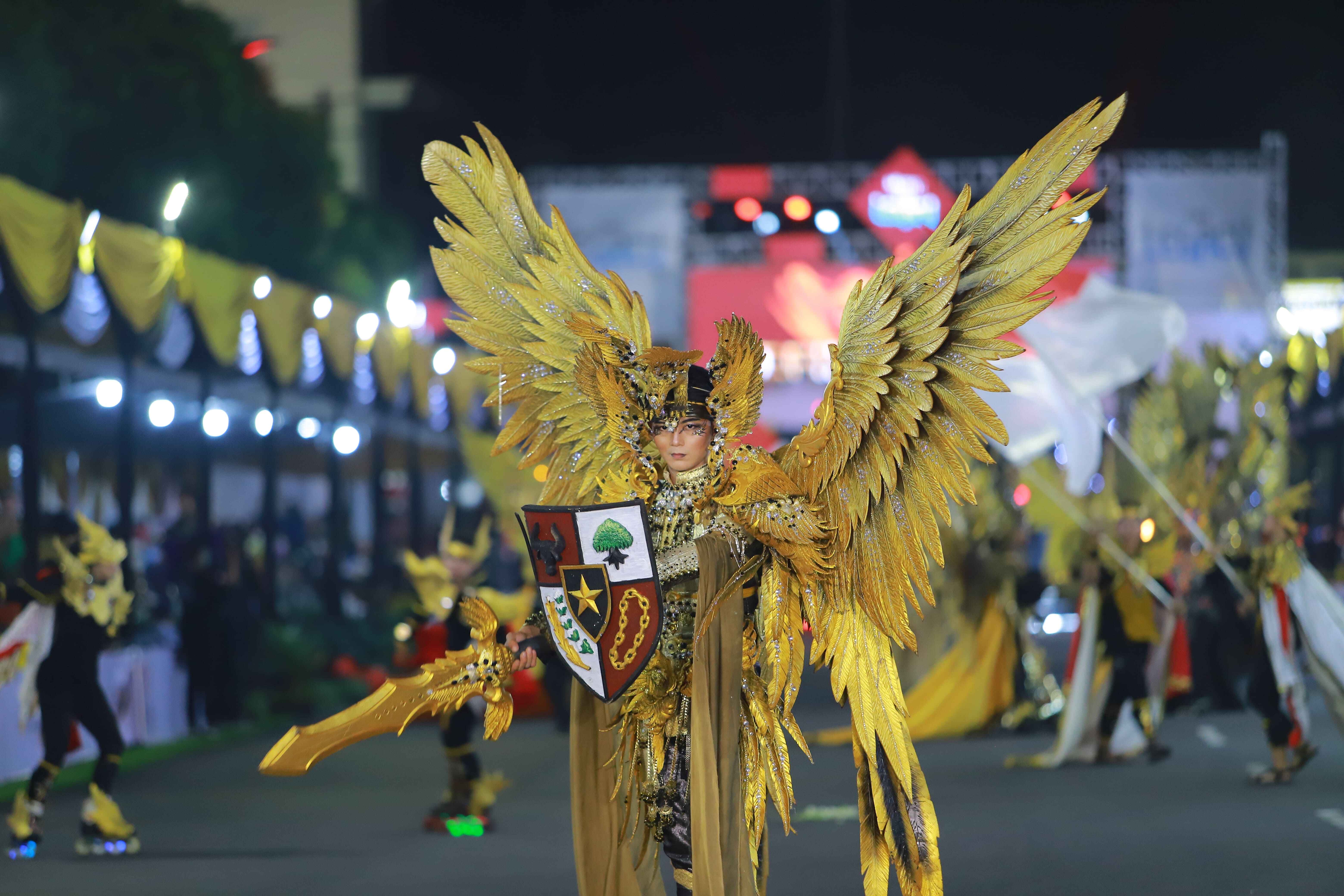 Kostum Garuda Jember Fashion Carnaval