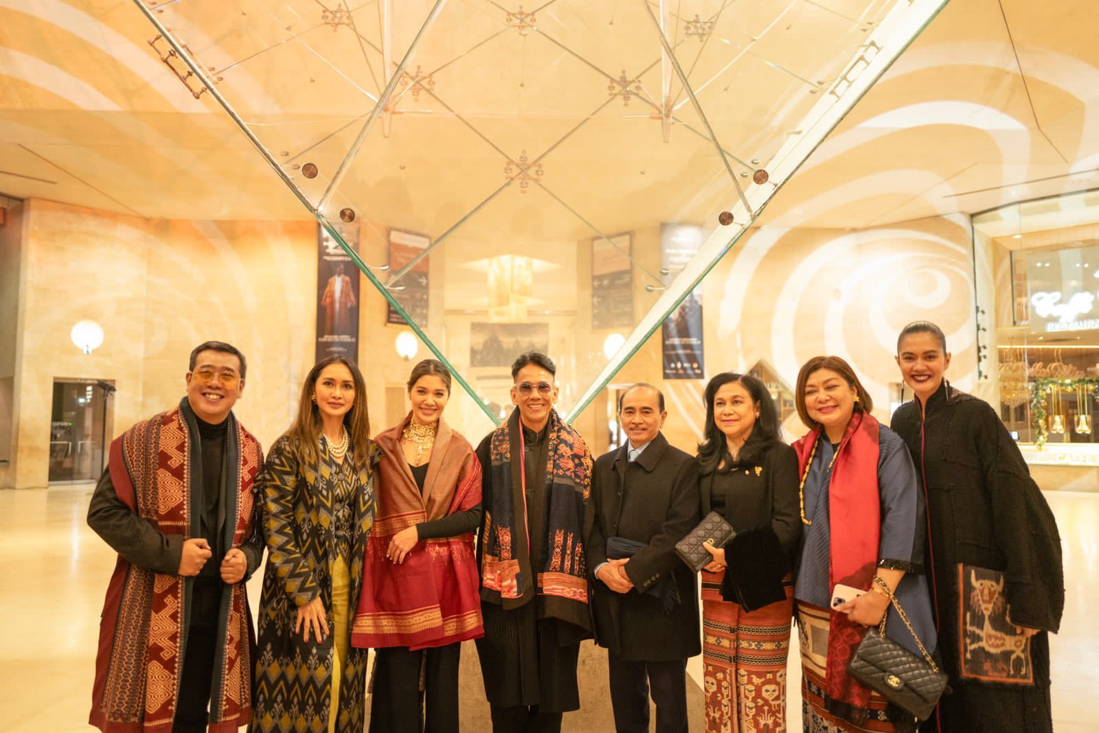 Delegasi Indonesia pada Pameran di Musée du Louvre, Prancis (Kemendikbudristek)