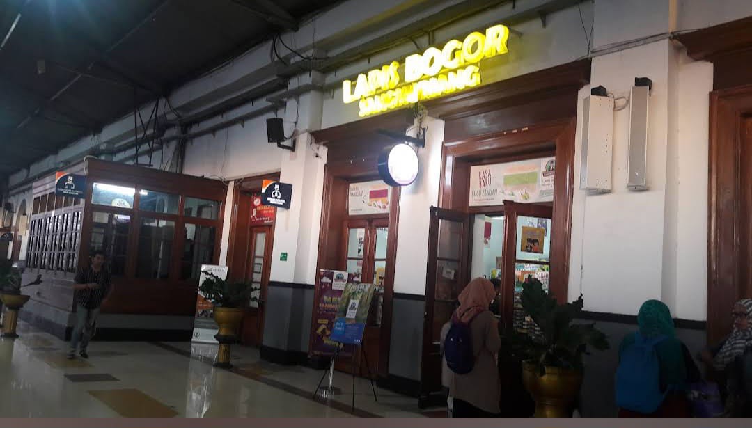 Outlet Lapis Bogor Sangkuriang Stasiun Bogor