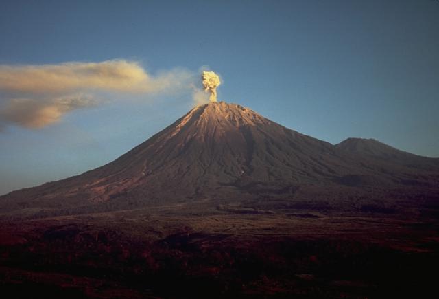 Gunung Semeru © Wikimedia Commons 