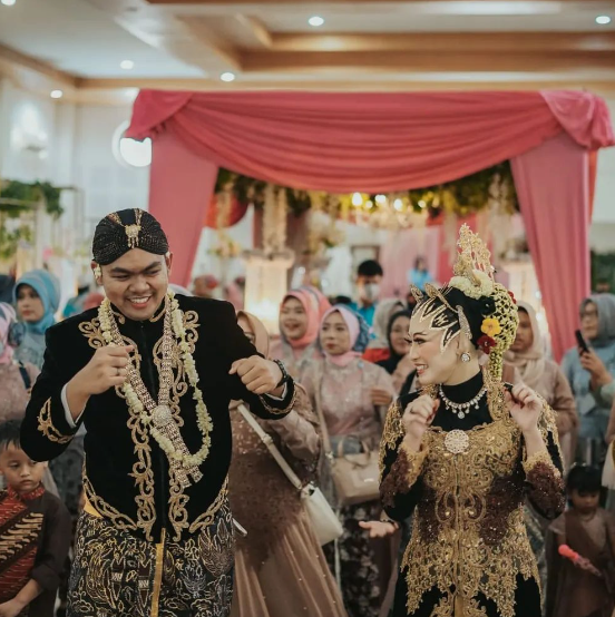 Siger Jawa | instagram/pusat_weddingorganizer_jogja