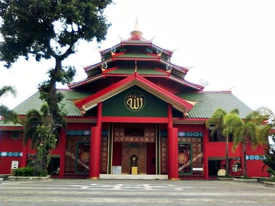Mengenal Masjid Cheng Ho di Indonesia | 1001indonesia/pinterest