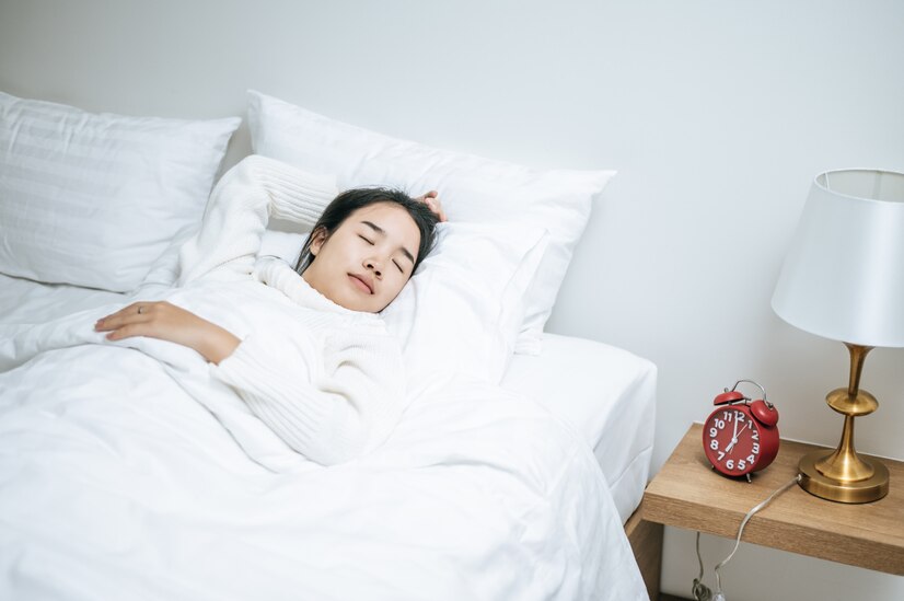 Tidur yang cukup merupakan aspek penting dalam menjaga kesehatan dan produktivitas selama bulan puasa