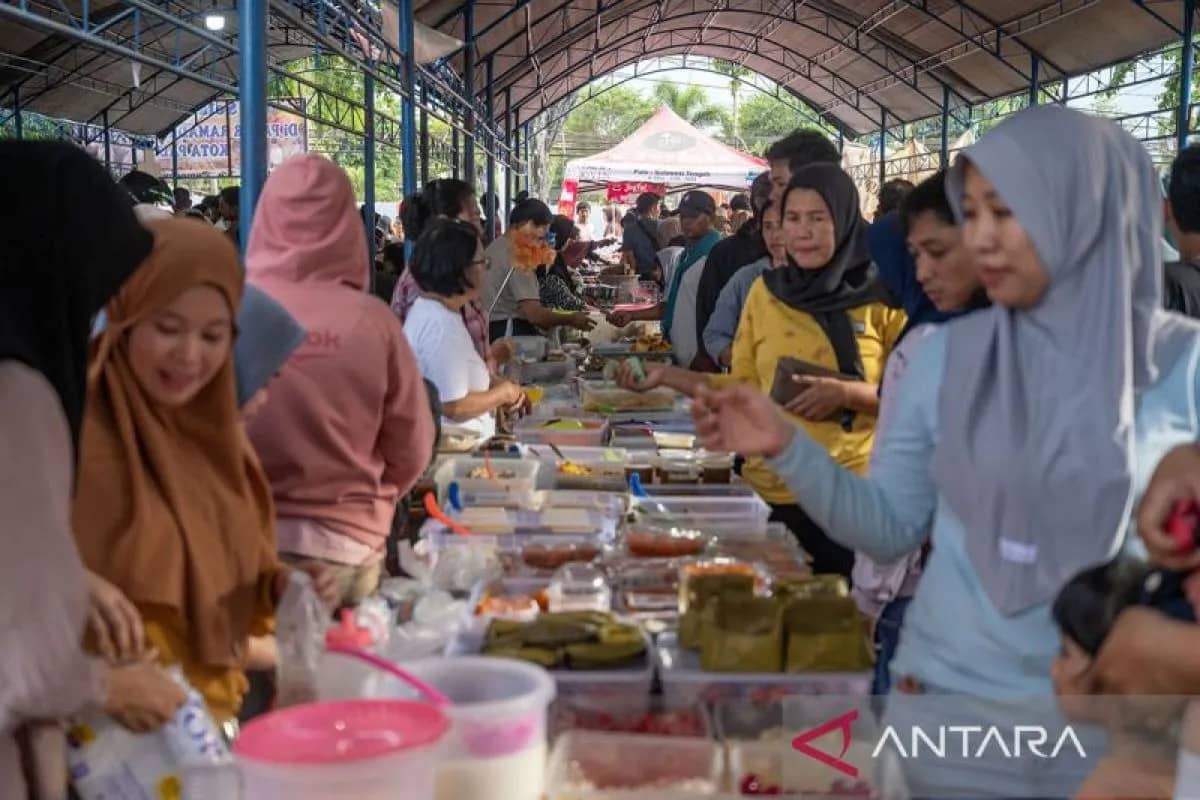 Pasar Ramadan Kota Palu © Antara