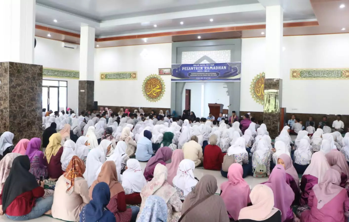 Contoh kegiatan Pesantren Ramadhan di Kota Padang © pop.tni-au.mil.id